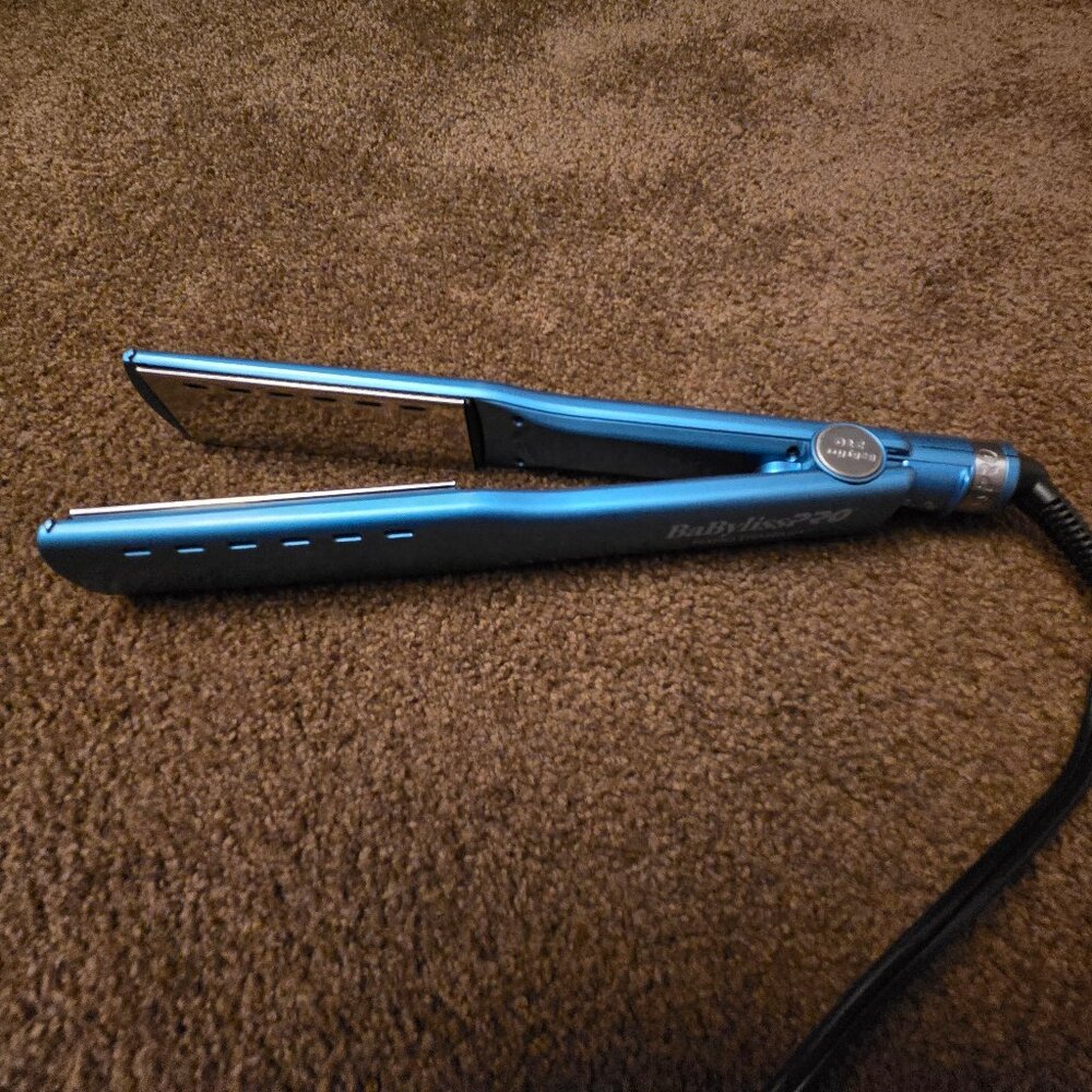 Babyliss Pro Nano Titanium Flat Iron